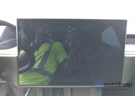 2022 Tesla Model X Dual Motor All-Wheel Drive from USA, damaged, VIN 7SAXCBE54NF328636